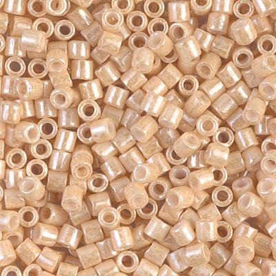 DB00-0204, Miyuki 5.2g Ceylon Light Beige