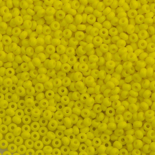 10-01032, Czech 22g Opaque Lemon Yellow