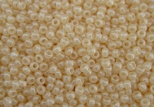 8-147, Toho 22g Celyon Lt Ivory